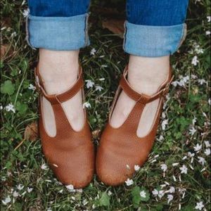 Monkey feet leather T strap ballet flats